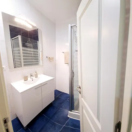 Martires Terrace * Lisboa